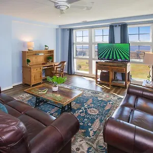 the-sanctuary-sunset-haven-b335.hotels-in-virginia-beach.com/